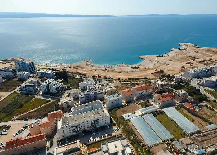 Comfy & Urban Apartment On Znjan Near Beach