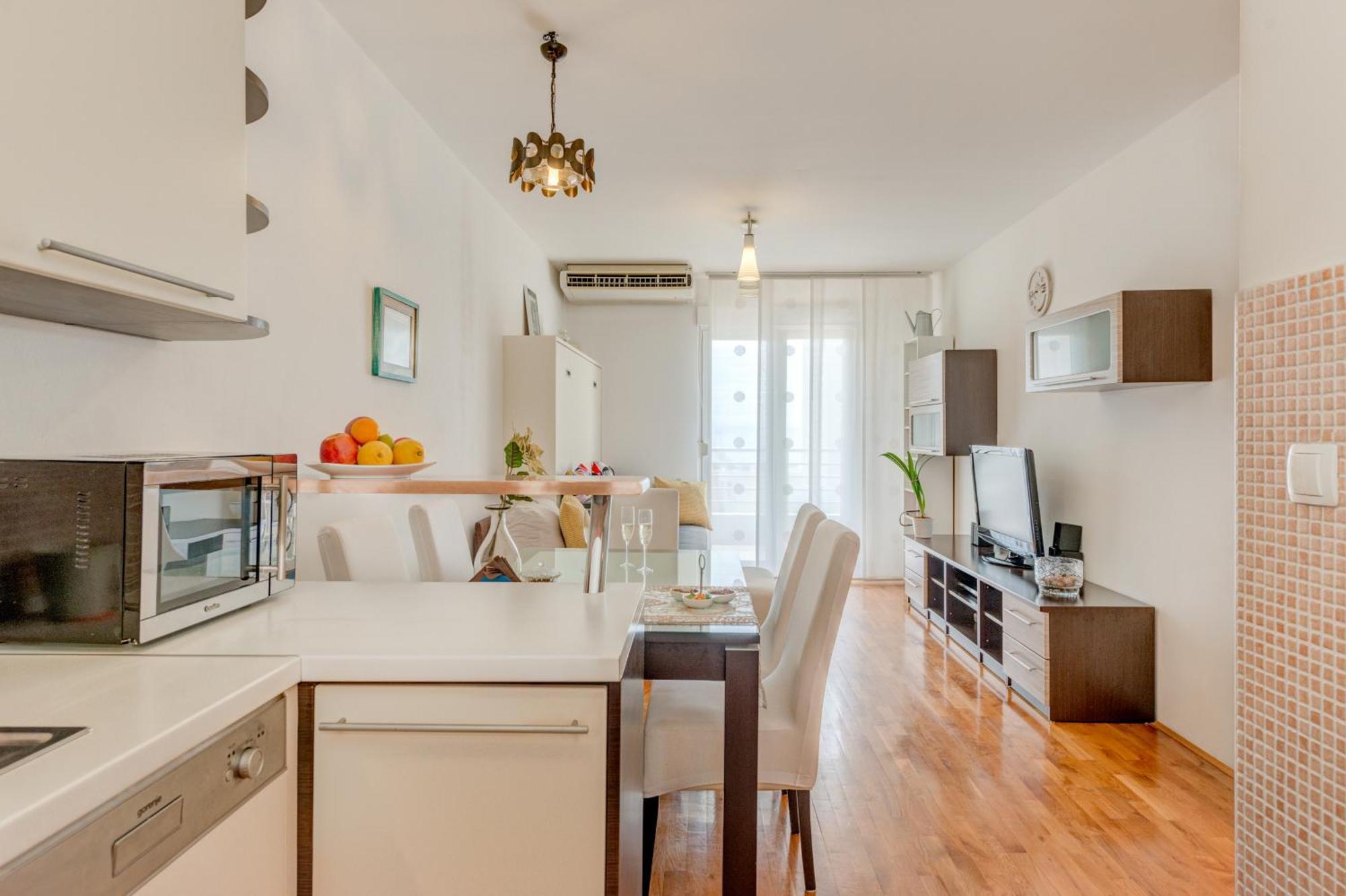 Apartament Comfy & Urban On Znjan Near *